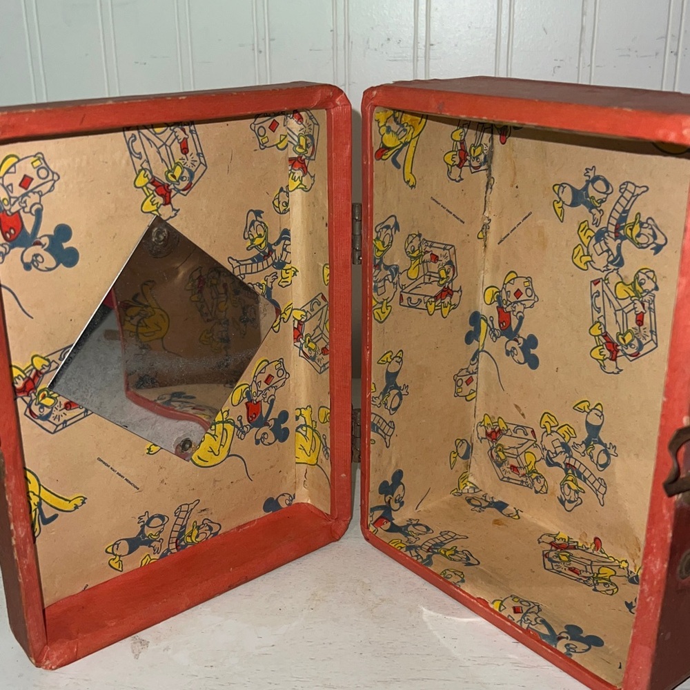 40s Walt Disney Productions WDP Mickey Donald Bambi wood & lucite carrying case - Picture 6 of 7